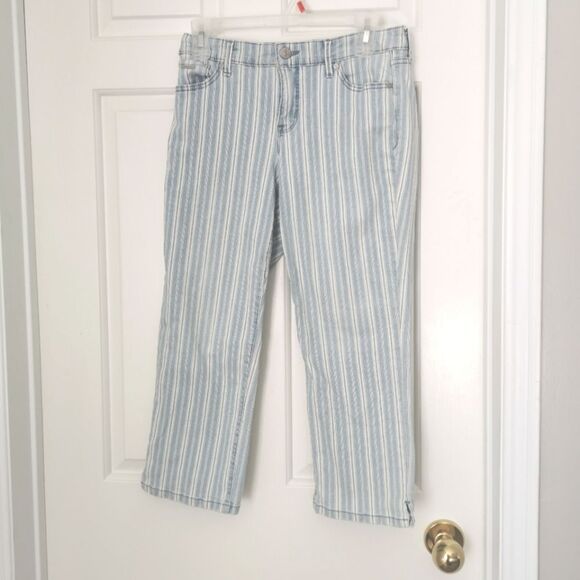 2/$20 Nine West Jeans Chrystie capri size 4 - Picture 1 of 5